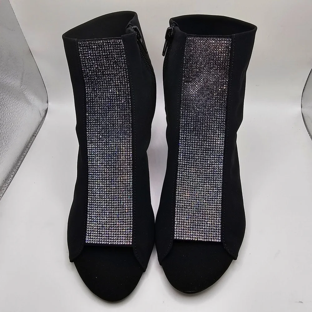 NIB Onex Women's Gabriella Heels Black/Silver Size 9 Onex recommends sizing up
